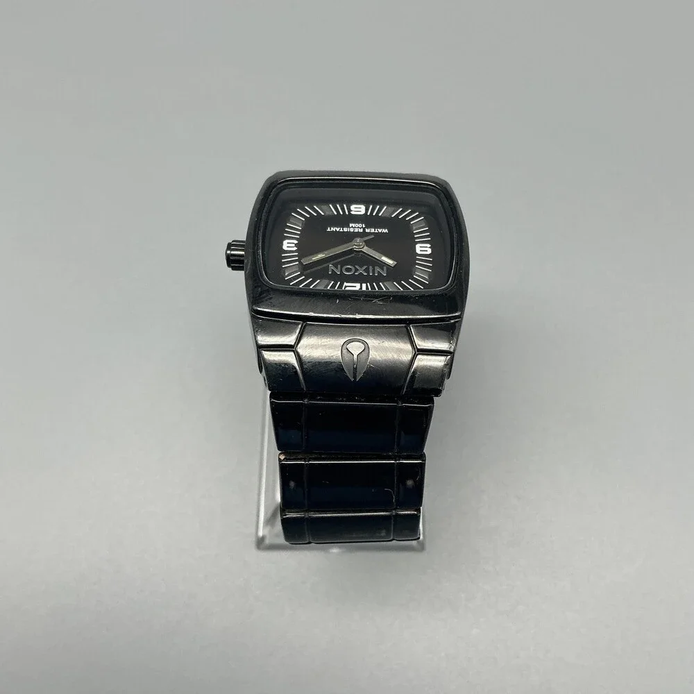 Nixon The Manual Mens Watch 32mm Black Dial Stainless Bracelet New Battery 6.25